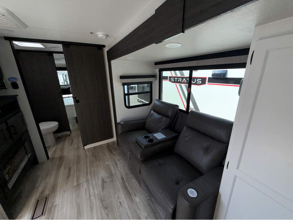 2026 VENTURE RV STRATUS 262VFK - Image 13