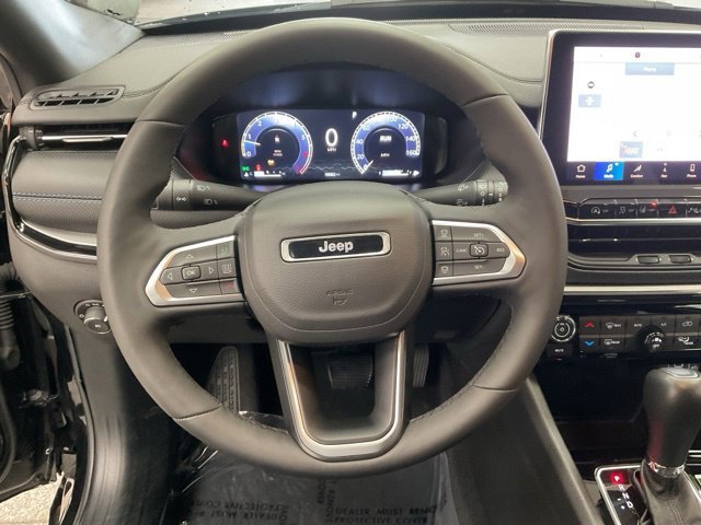2025 Jeep Compass Limited 4x4 - Image 14