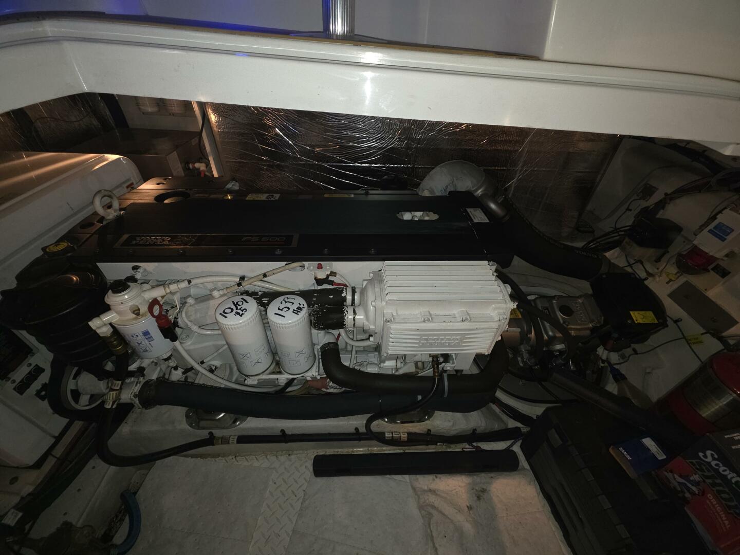 2008 Cruisers Yachts - Image 50