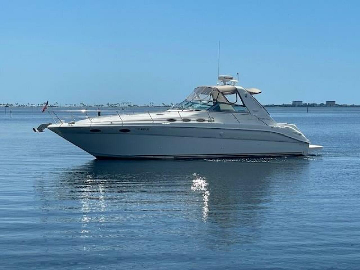 1998 Sea Ray 370 Sundancer - Image 4
