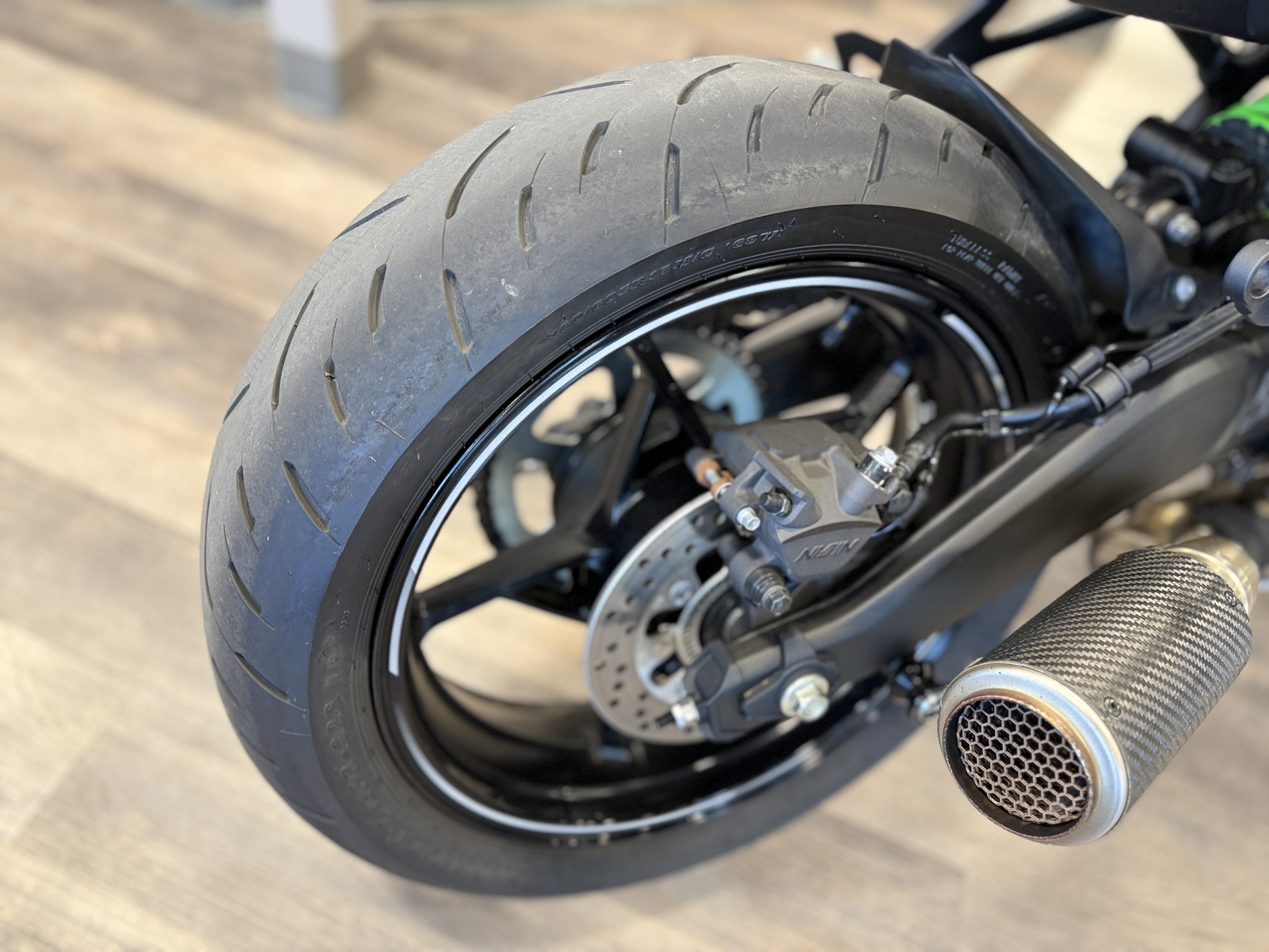 2025 Kawasaki NINJA® ZX™-4RR ABS - Image 17