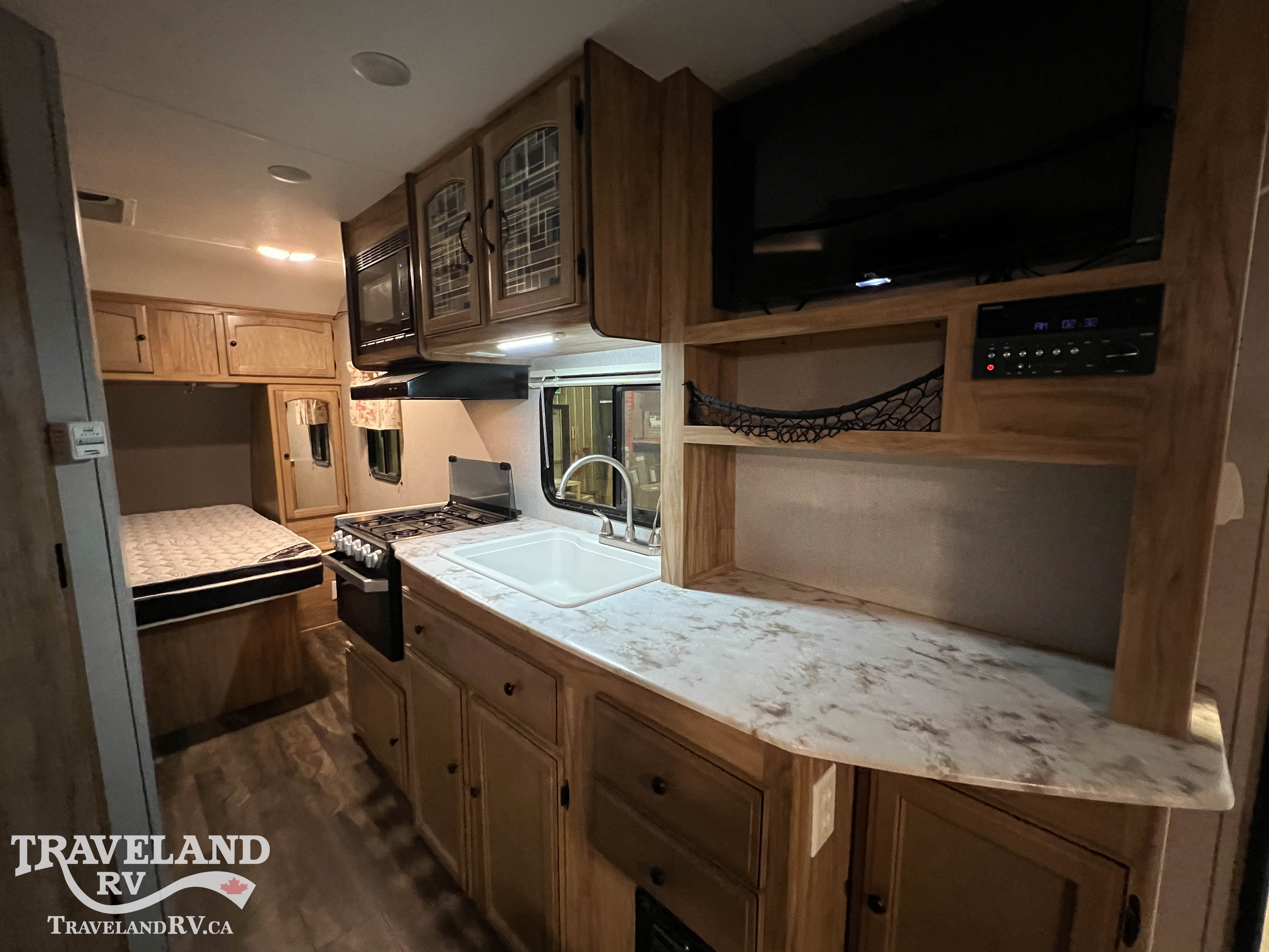 2019 Coachmen Freedom Express Ultra Lite 204RD - Image 14