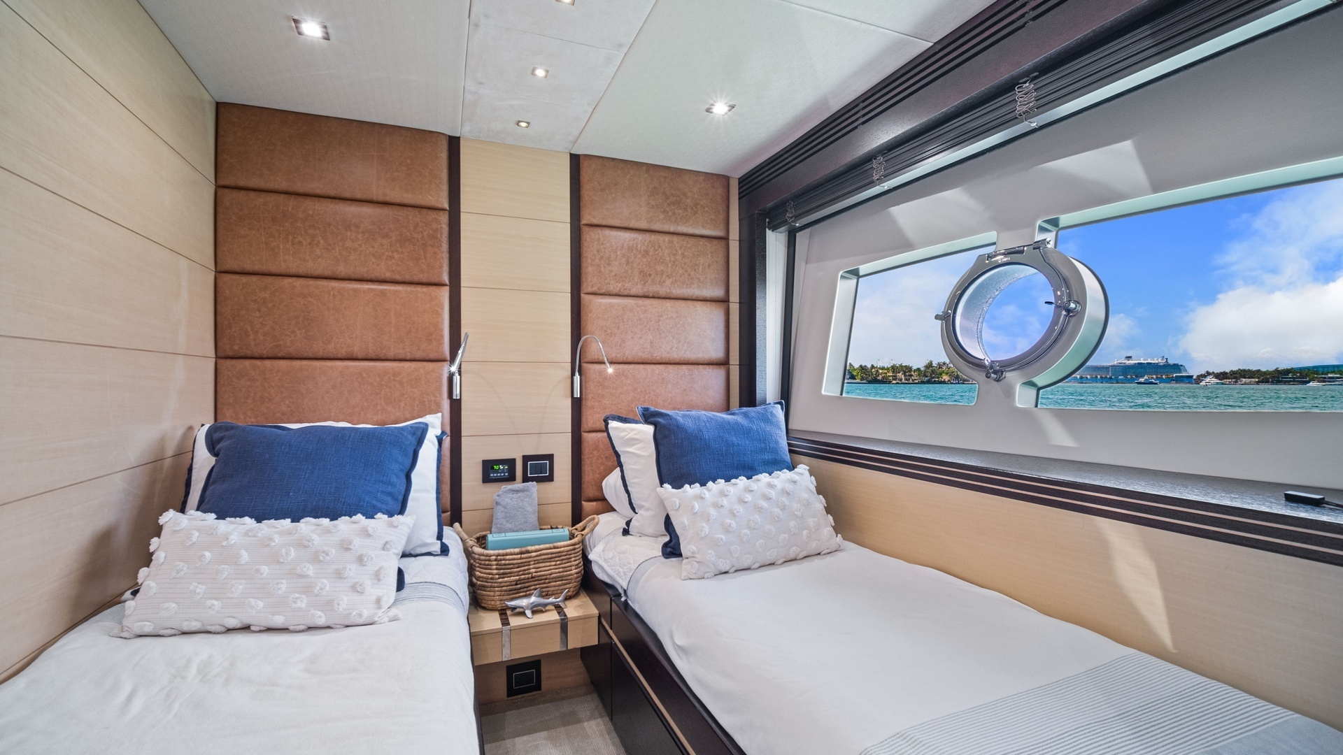 2013 Sunseeker 80 Predator - Image 42