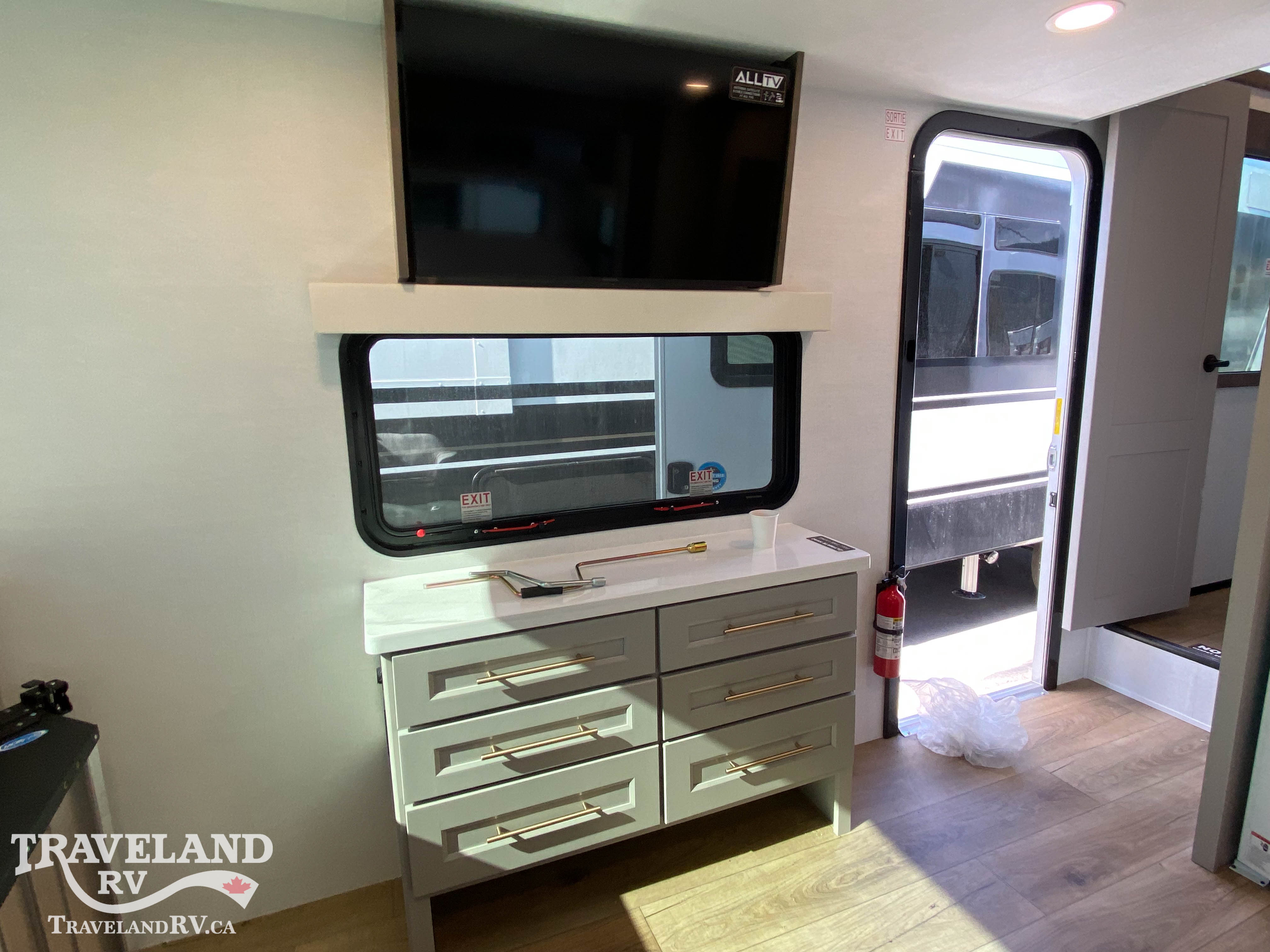 2026 Alliance RV Benchmark 44RKL - Image 29