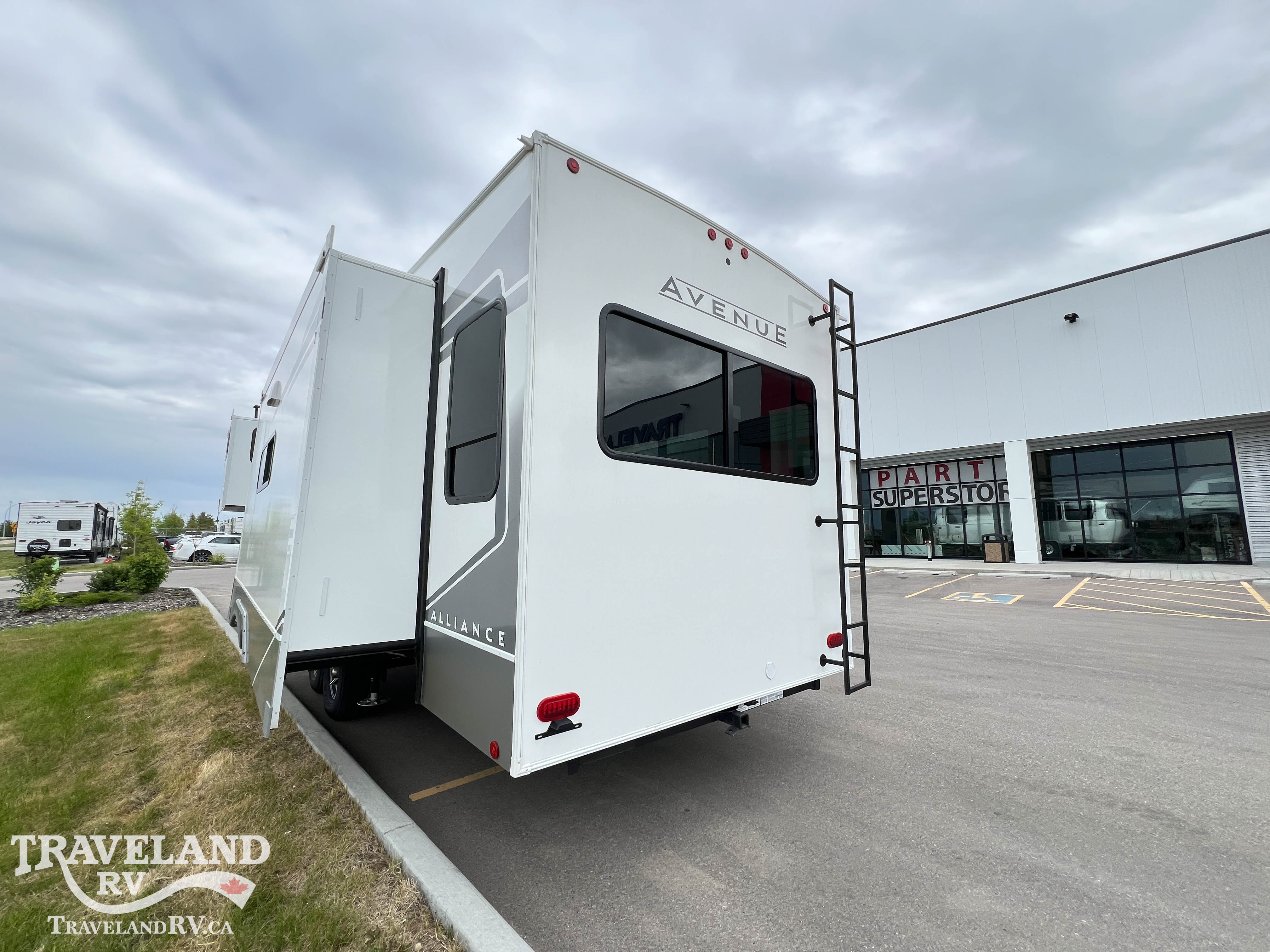 2026 Alliance RV Avenue 32RLS - Image 7