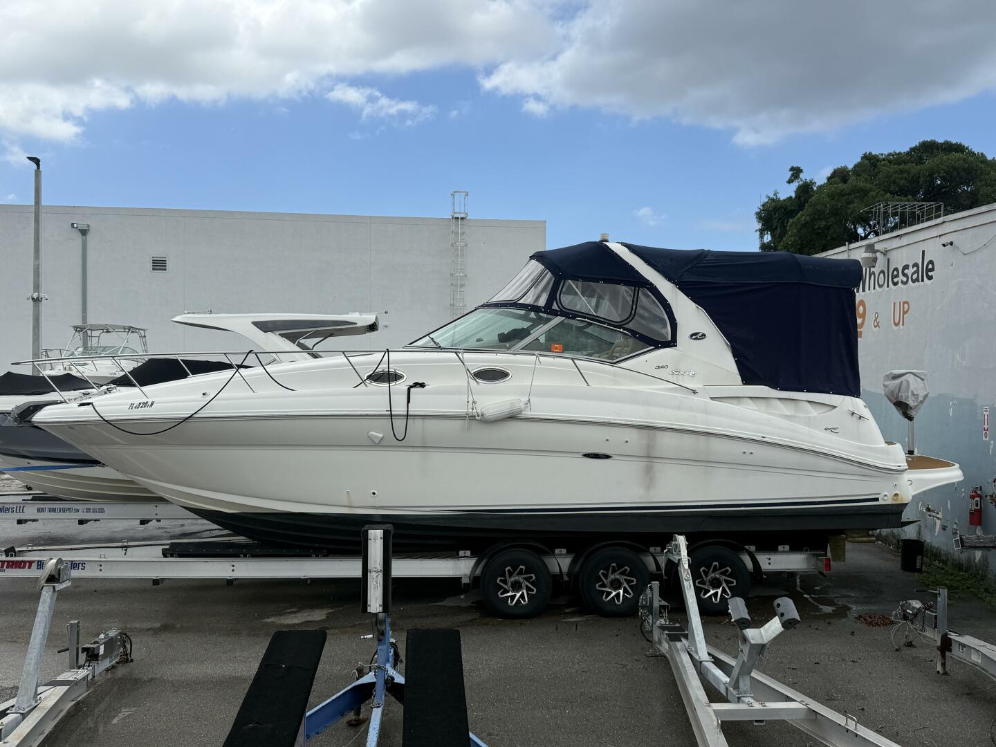 2004 Sea Ray 320 Sundancer - Image 7
