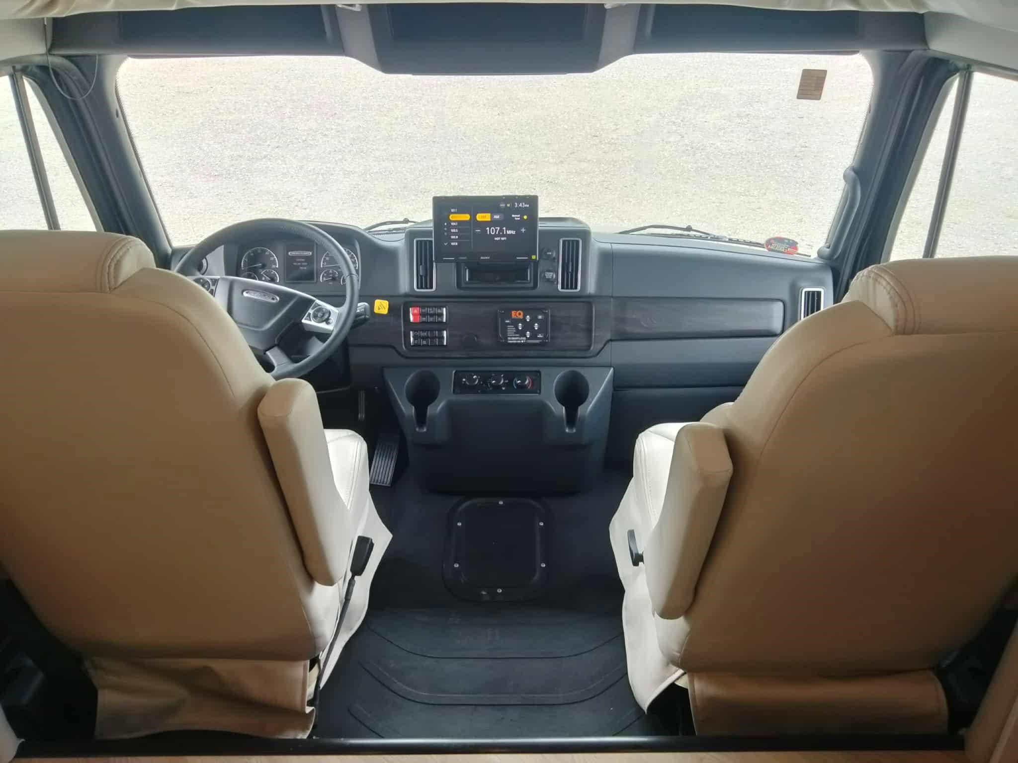2026 ENTEGRA COACH ACCOLADE 37M - Image 11