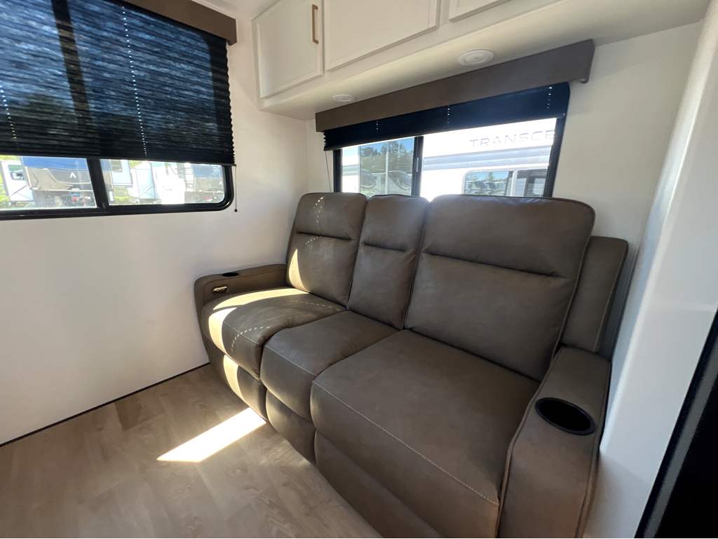 2026 GRAND DESIGN TRANSCEND 21RLX - Image 6