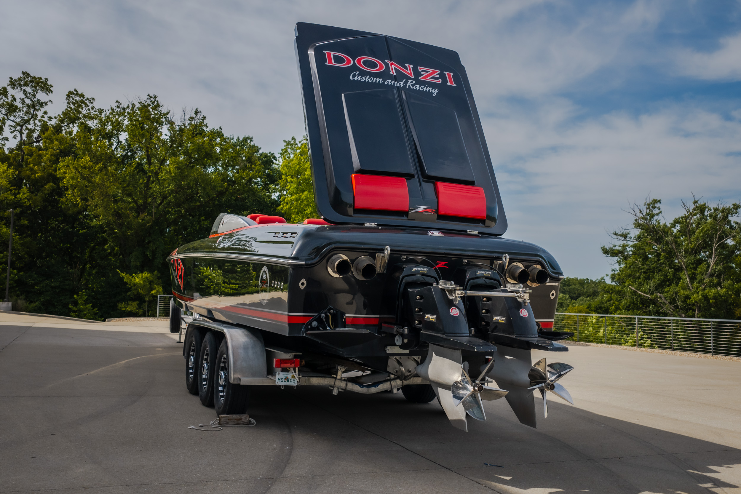 2009 Donzi 38 ZRC - Image 22