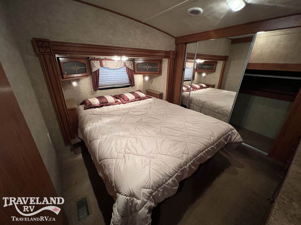 2012 FOREST RIVER SABRE 31CKTS - Image 30