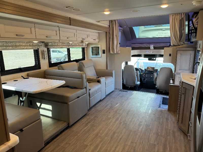 2026 Thor Motor Coach Inception 38XL - Image 25