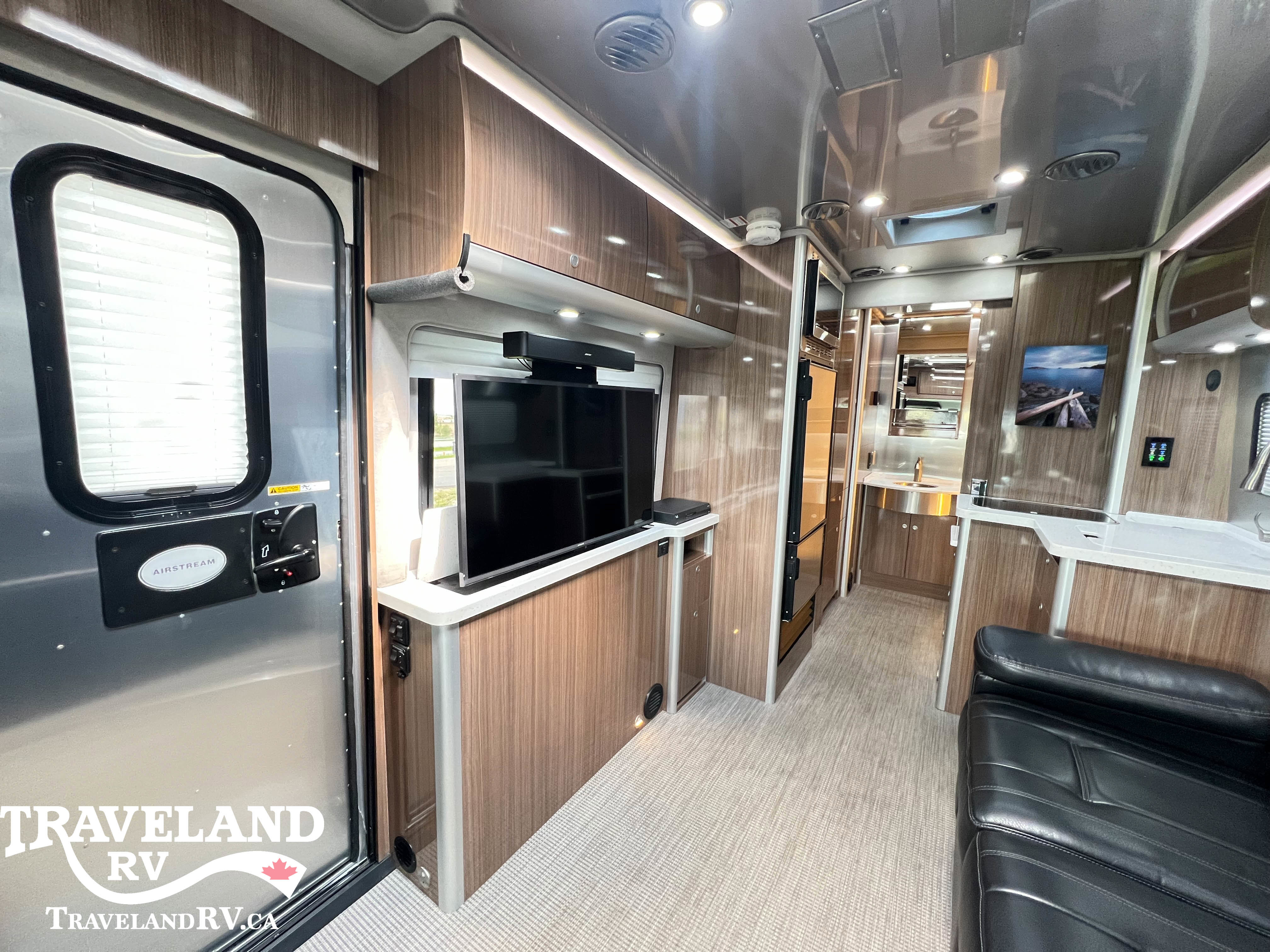 2019 Airstream Atlas Murphy Suite - Image 18