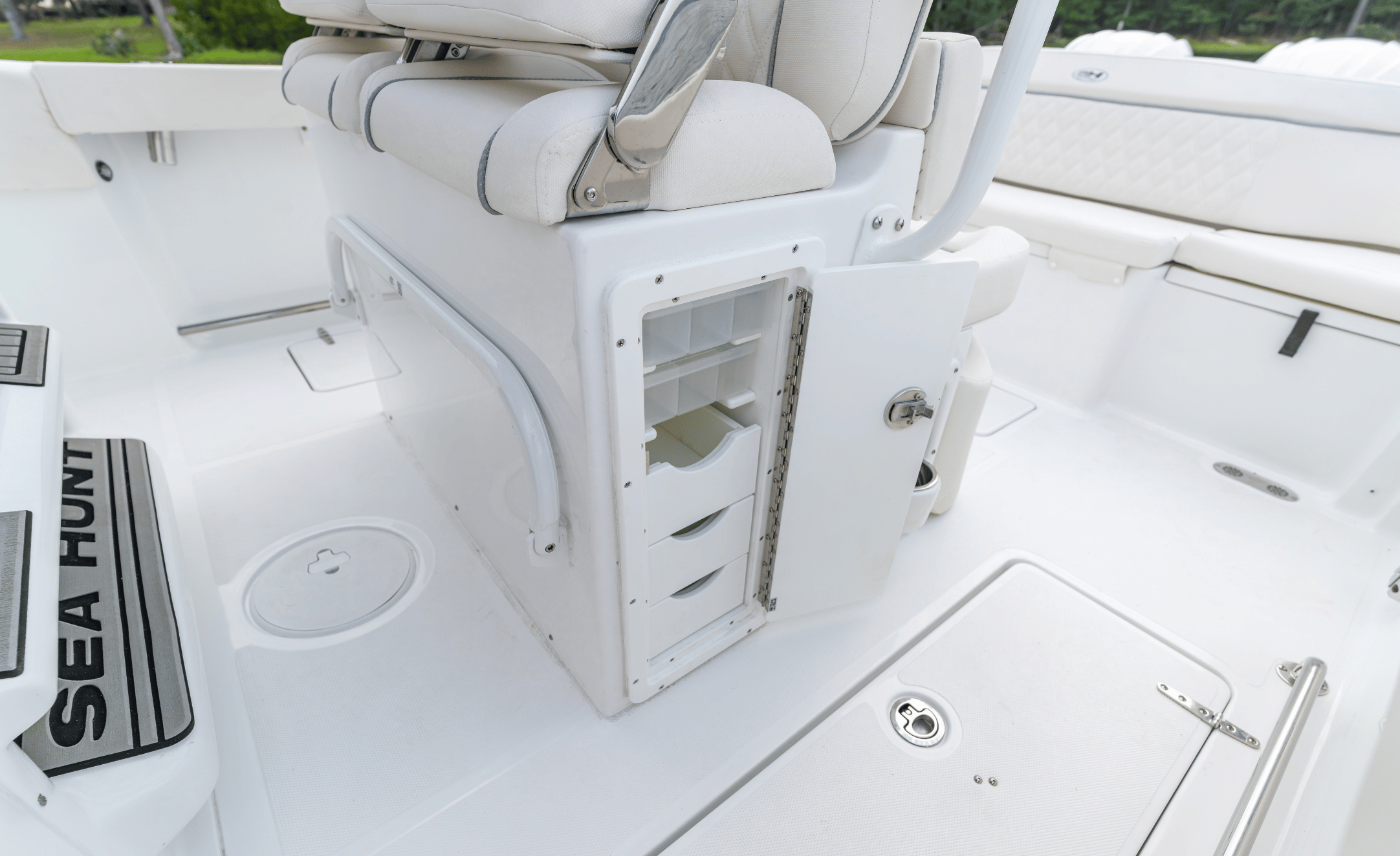 2027 SEA HUNT ULTRA 265SL - Image 20