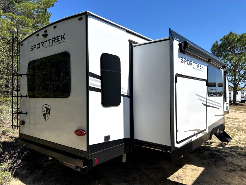 2026 VENTURE RV SPORTTREK 343VIK - Image 4