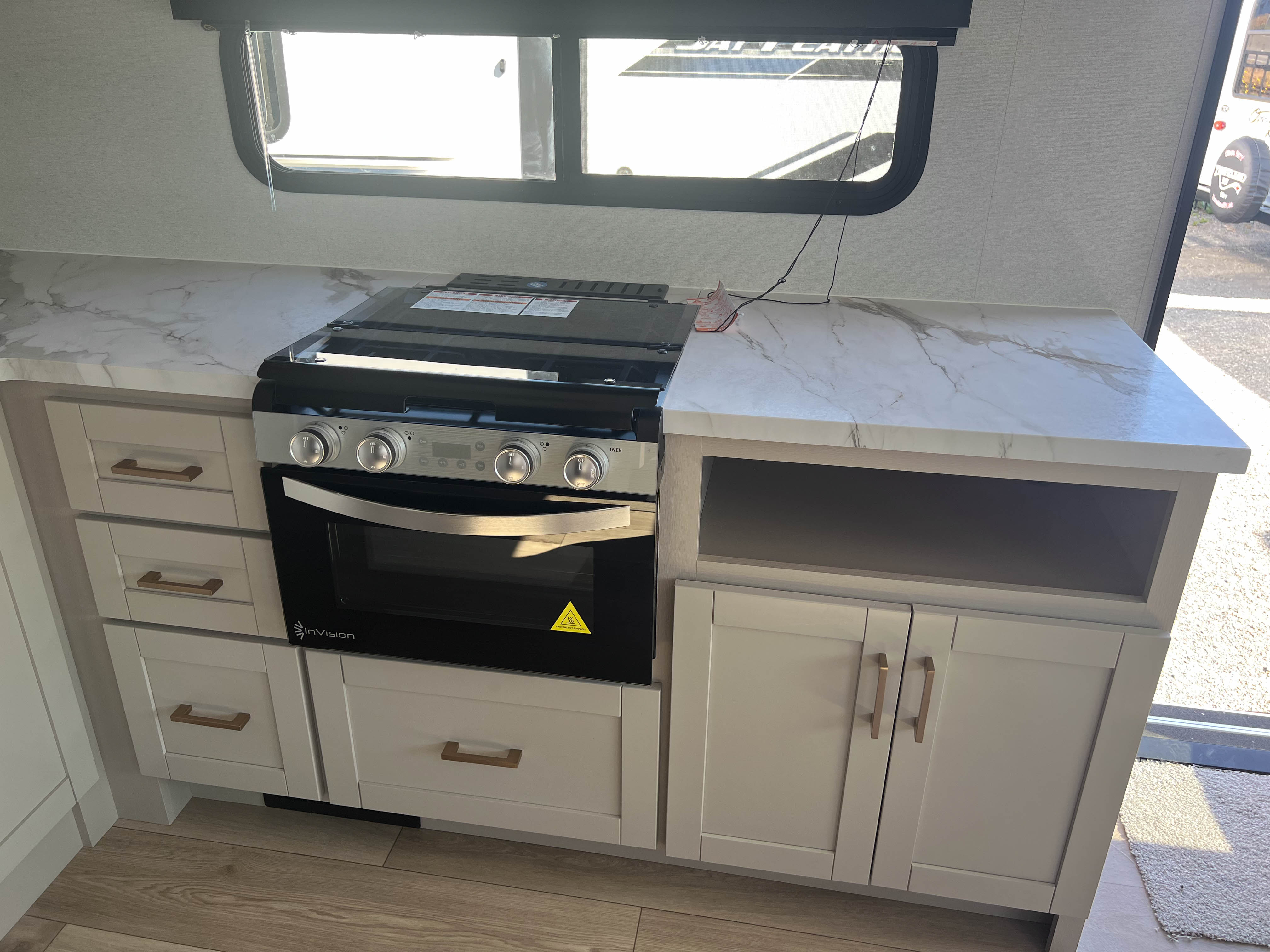 2027 Jayco Jay Feather SL 25RLSL - Image 14