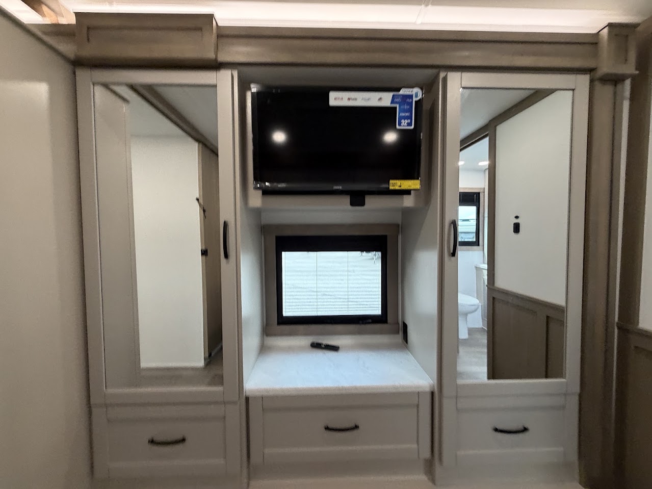 2027 JAYCO PRECEPT 36C - Image 50