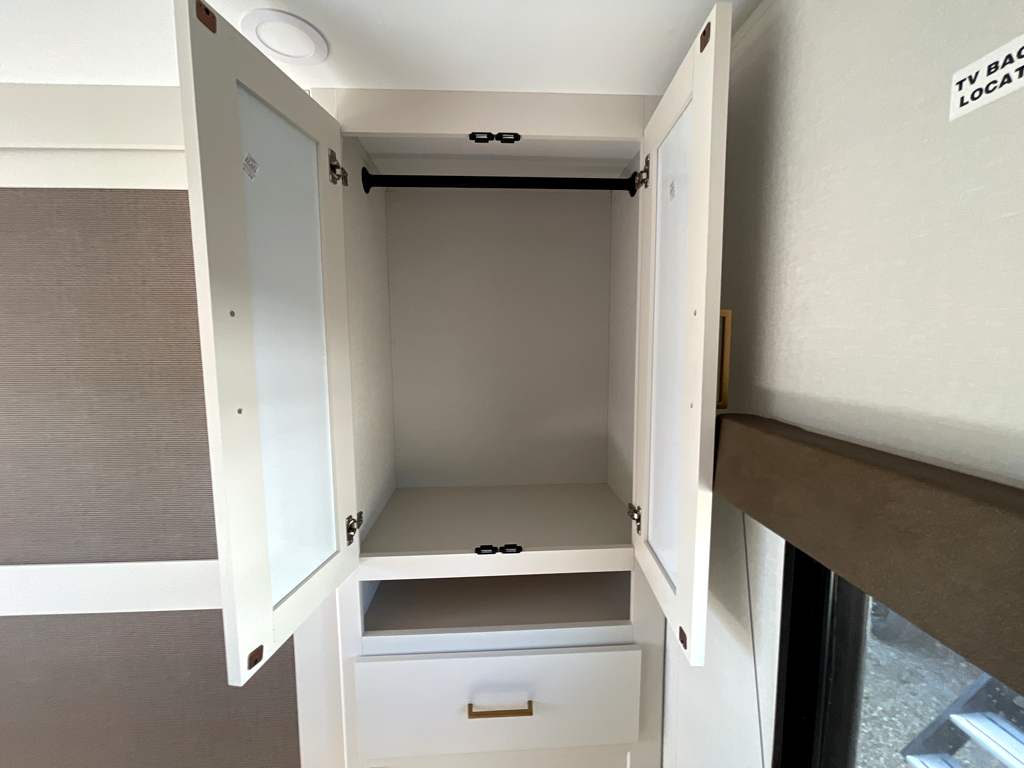 2026 GRAND DESIGN TRANSCEND 285RKT - Image 31