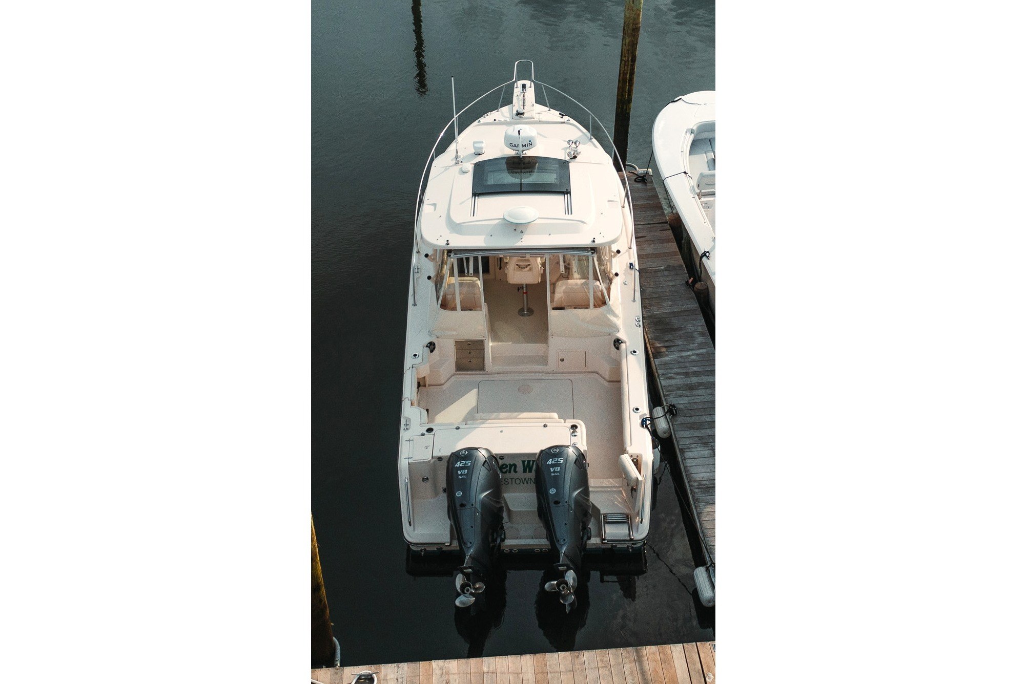 2020 Grady-White Express 330 - Image 12