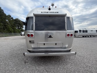 2021 AIRSTREAM CLASSIC 30RB - Image 32