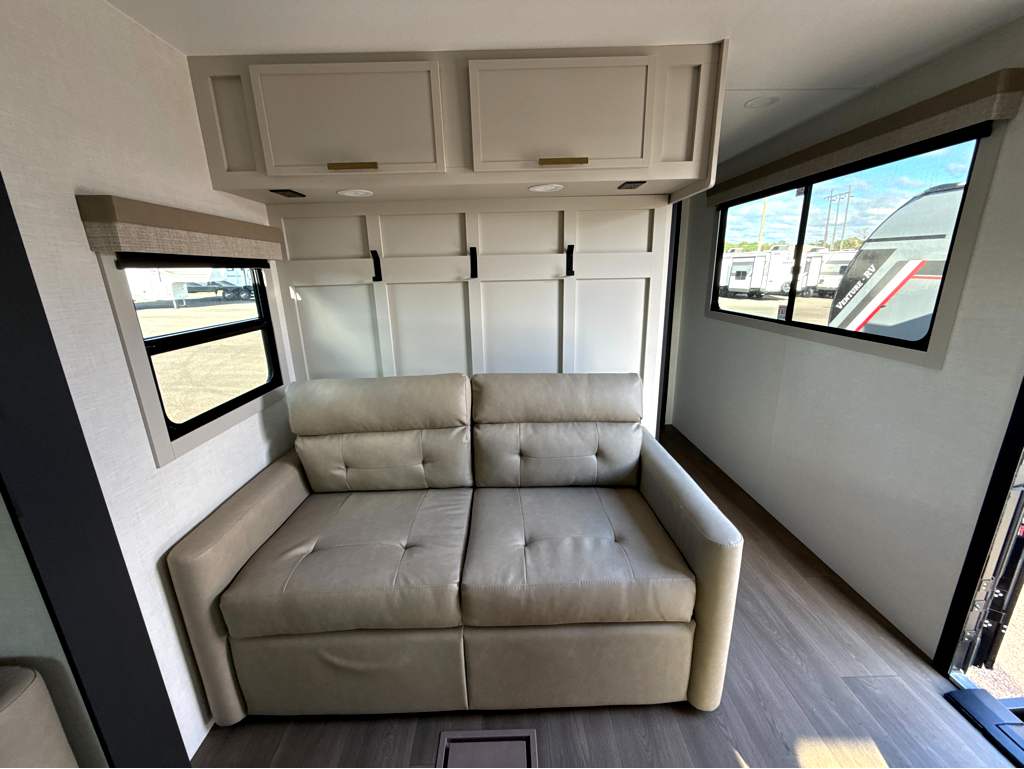 2027 VENTURE RV STRATUS 271VRK - Image 23