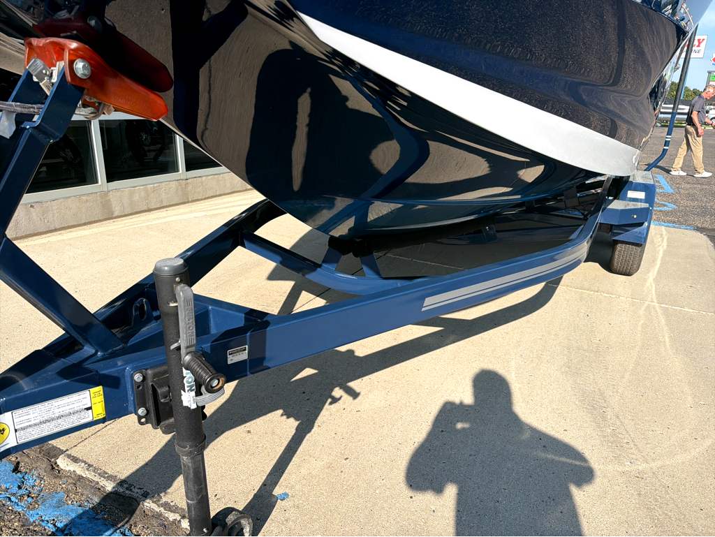 2022 MasterCraft NXT 22 - Image 9