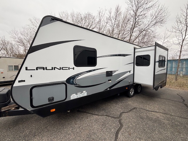 2019 Starcraft Launch Outfitter 24RLS - Image 5