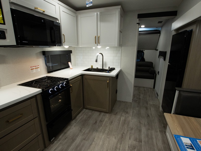 2026 Jayco Eagle HT 31QCD - Image 8