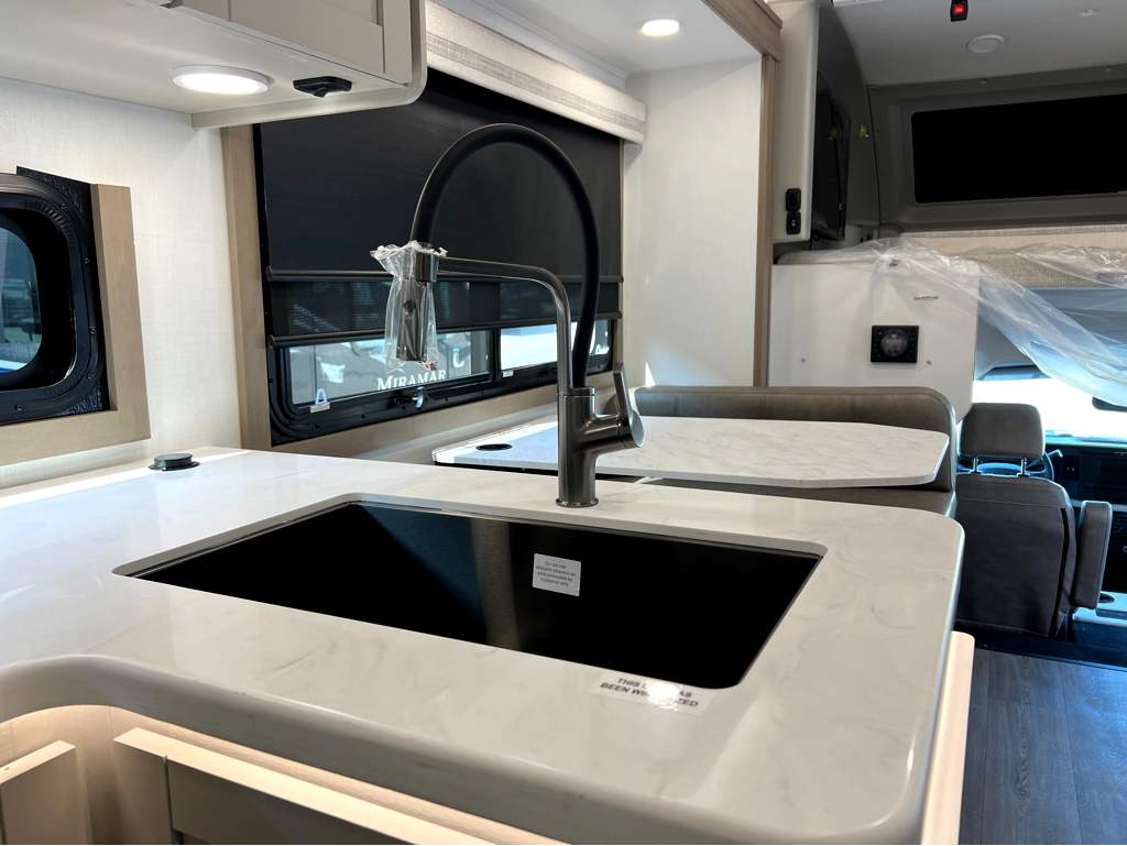 2027 ENTEGRA COACH ESTEEM XL 32U - Image 12
