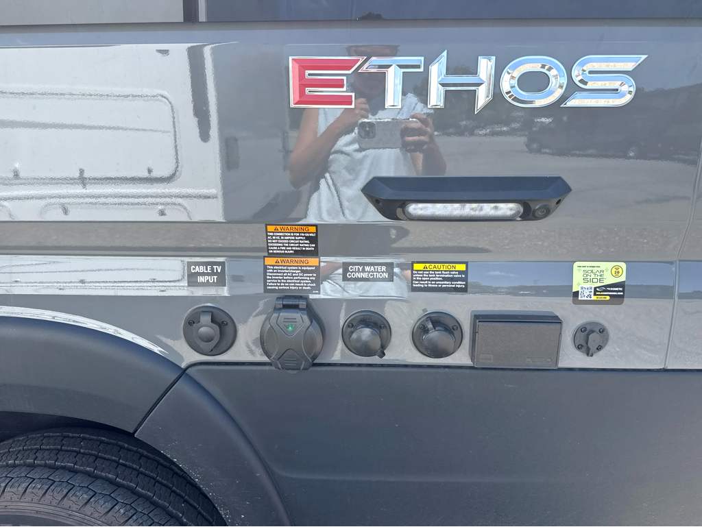 2027 ENTEGRA COACH ETHOS 20T - Image 3