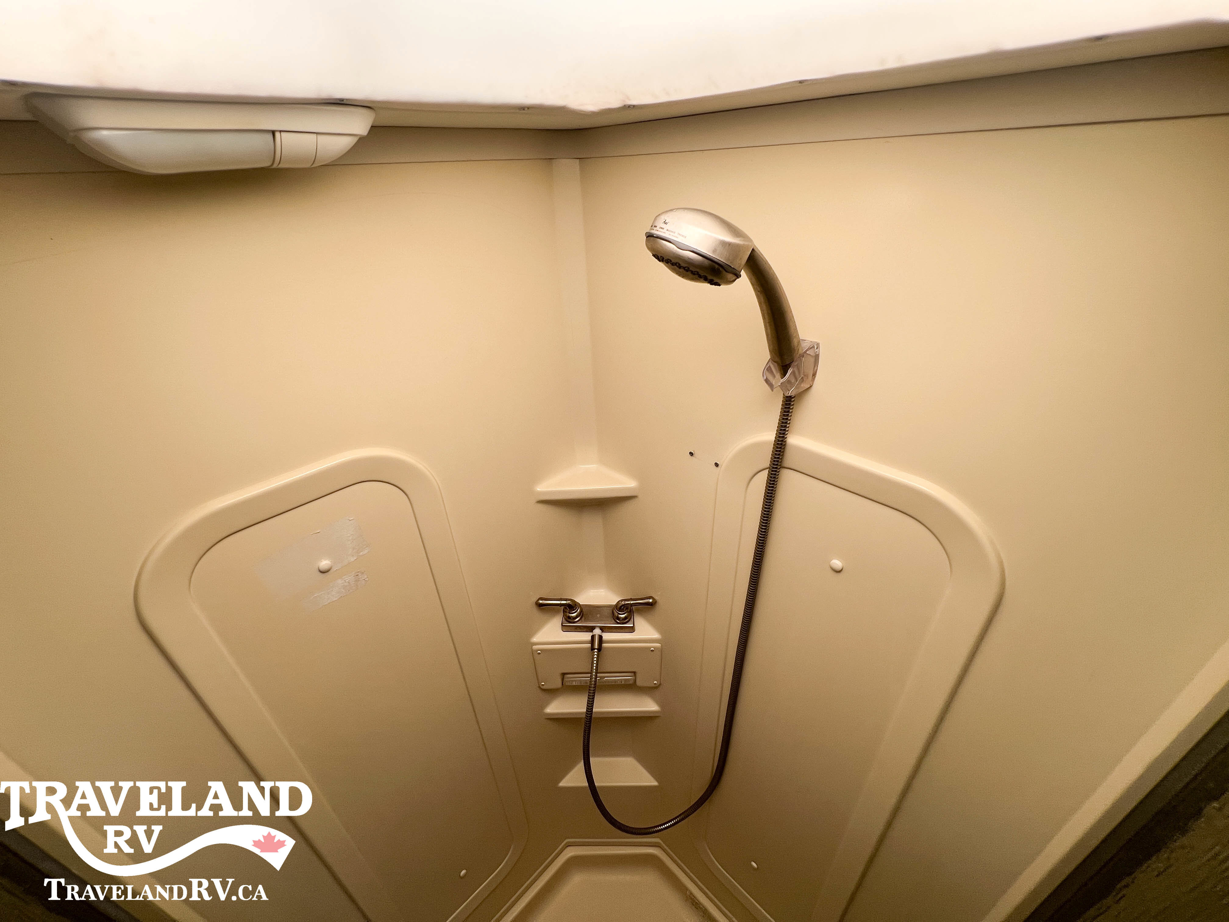 2005 COACHMEN CROSS COUNTRY SE 40 - Image 30