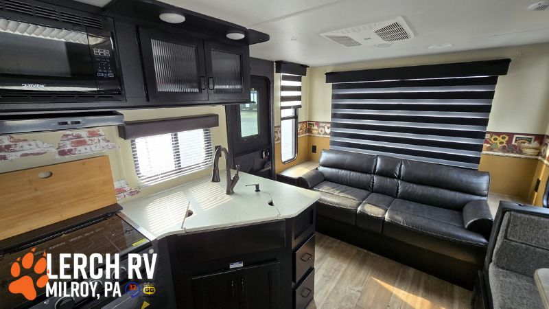 2022 Forest River Cherokee Grey Wolf 23MK - Image 30