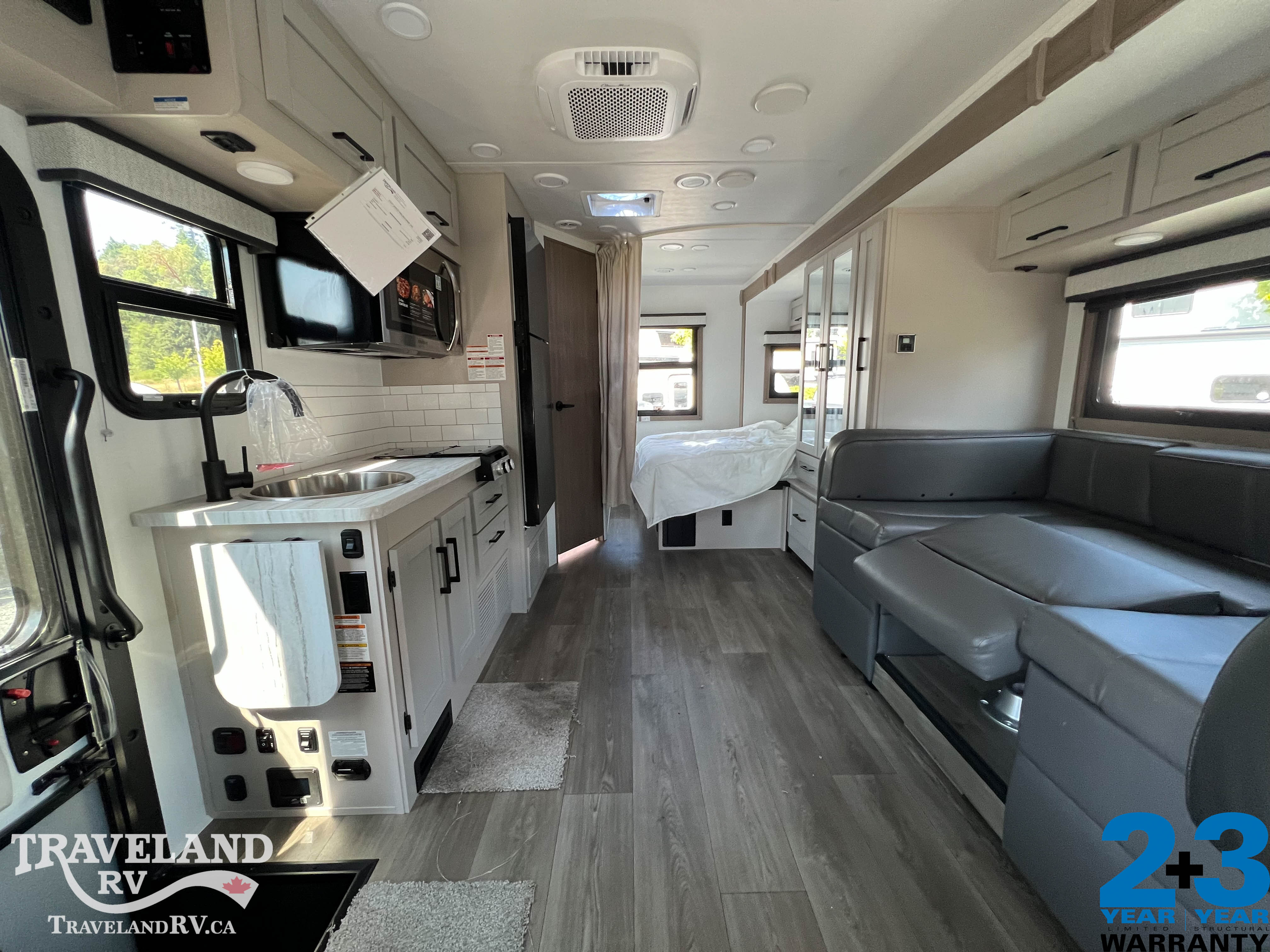 2027 JAYCO MELBOURNE 24L - Image 3