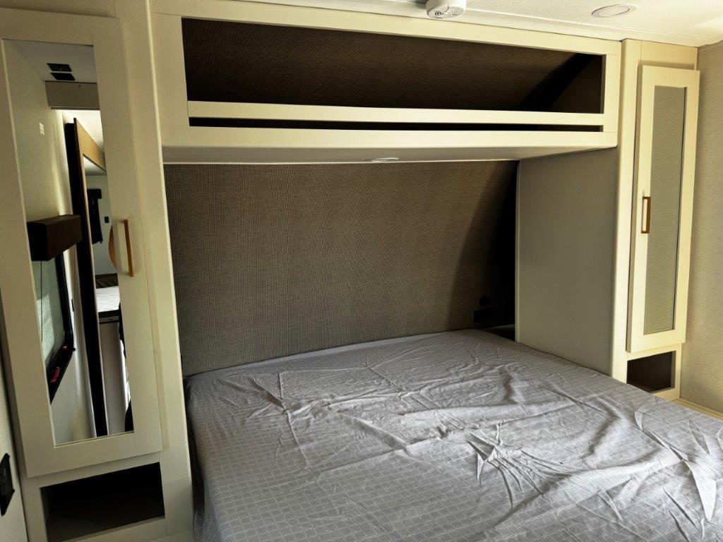 2027 Grand Design Transcend XPLOR 27DBX - Image 11
