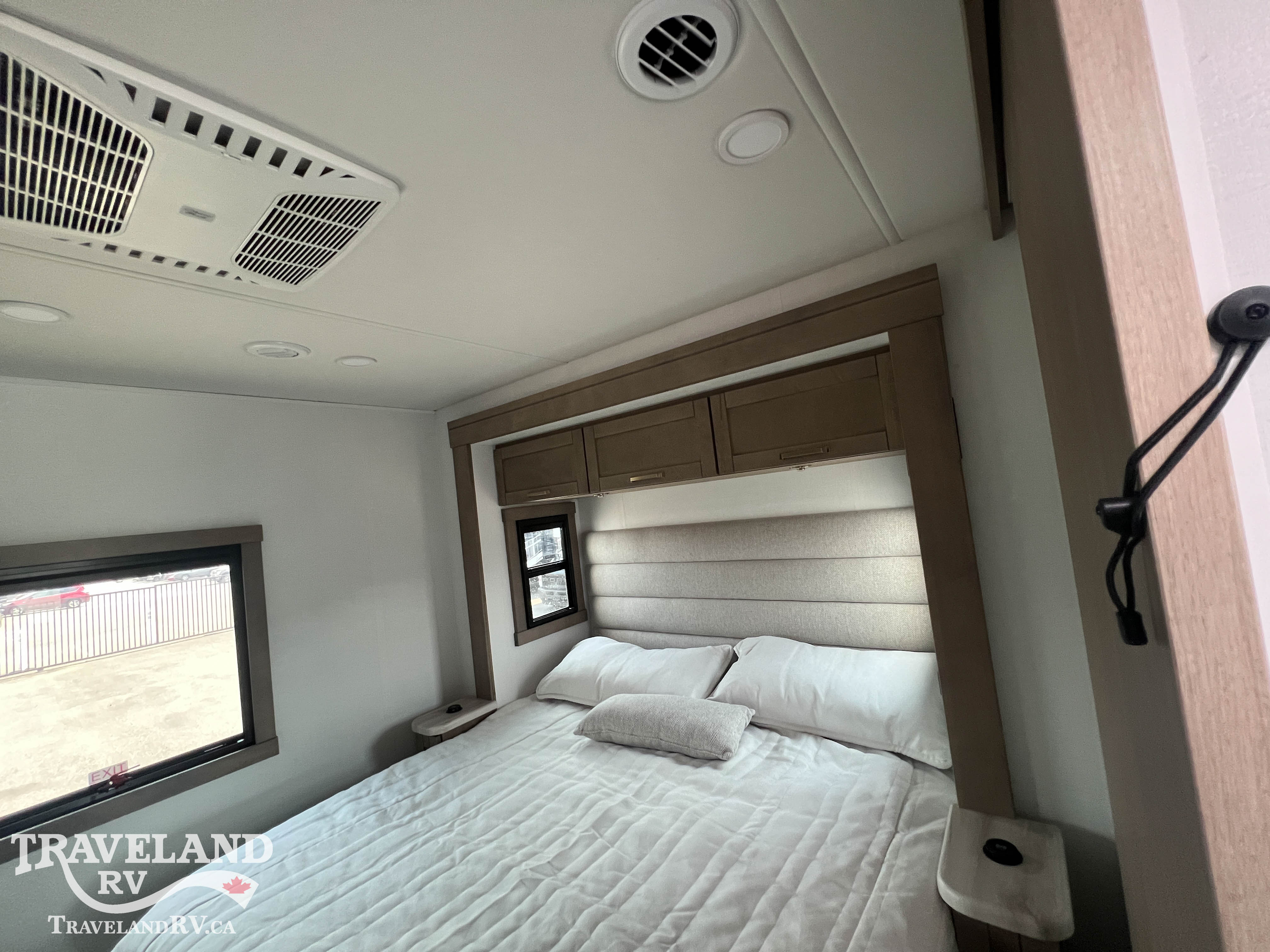 2027 Entegra Coach Vision XL 31UL - Image 34
