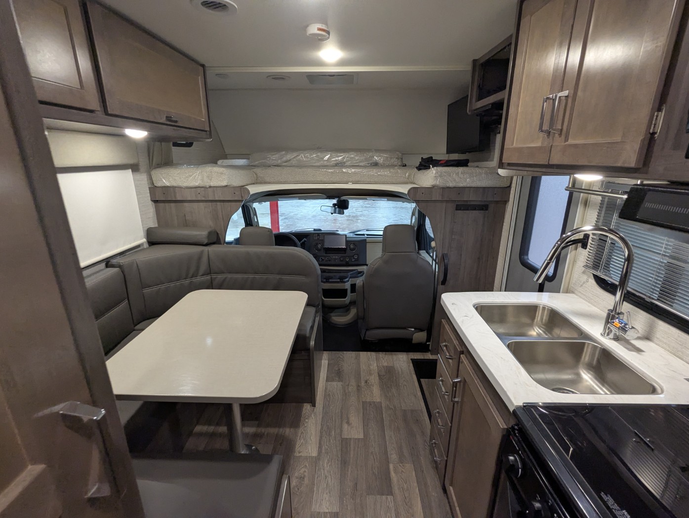 2022 Winnebago Minnie Winnie 22M - Image 28
