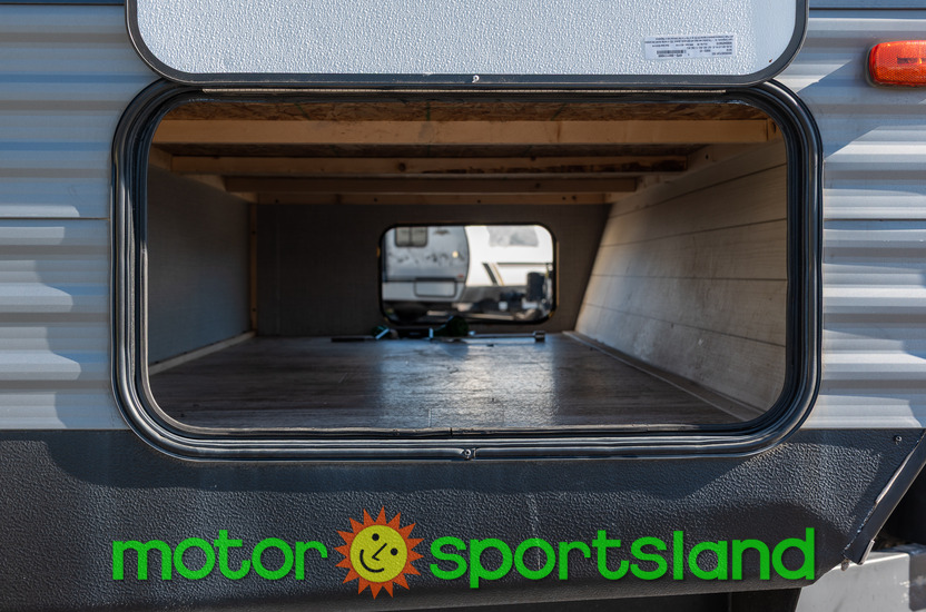 2018 CrossRoads Zinger ZR328SB - Image 11