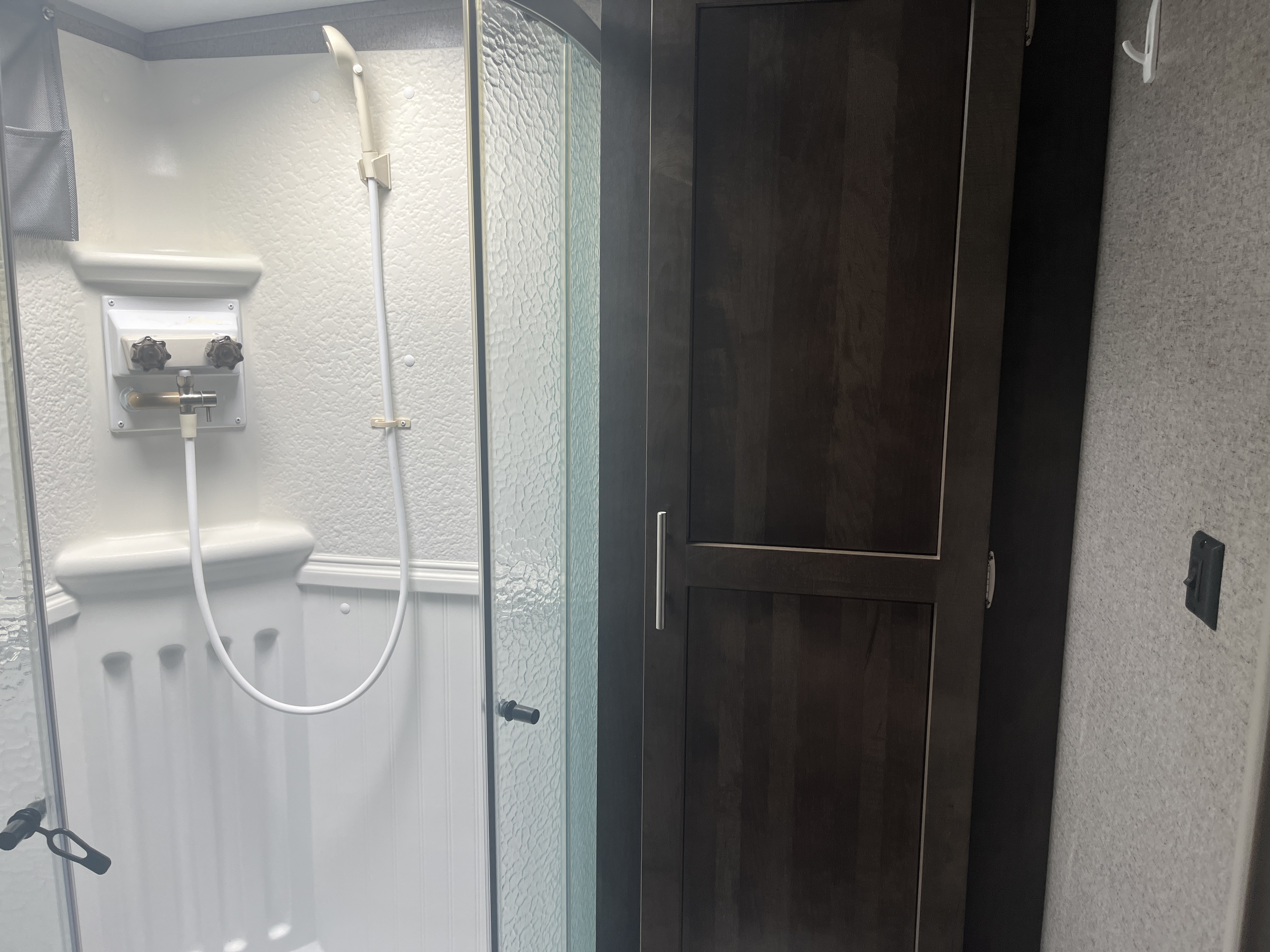 2019 FOREST RIVER ROO 233S - Image 19