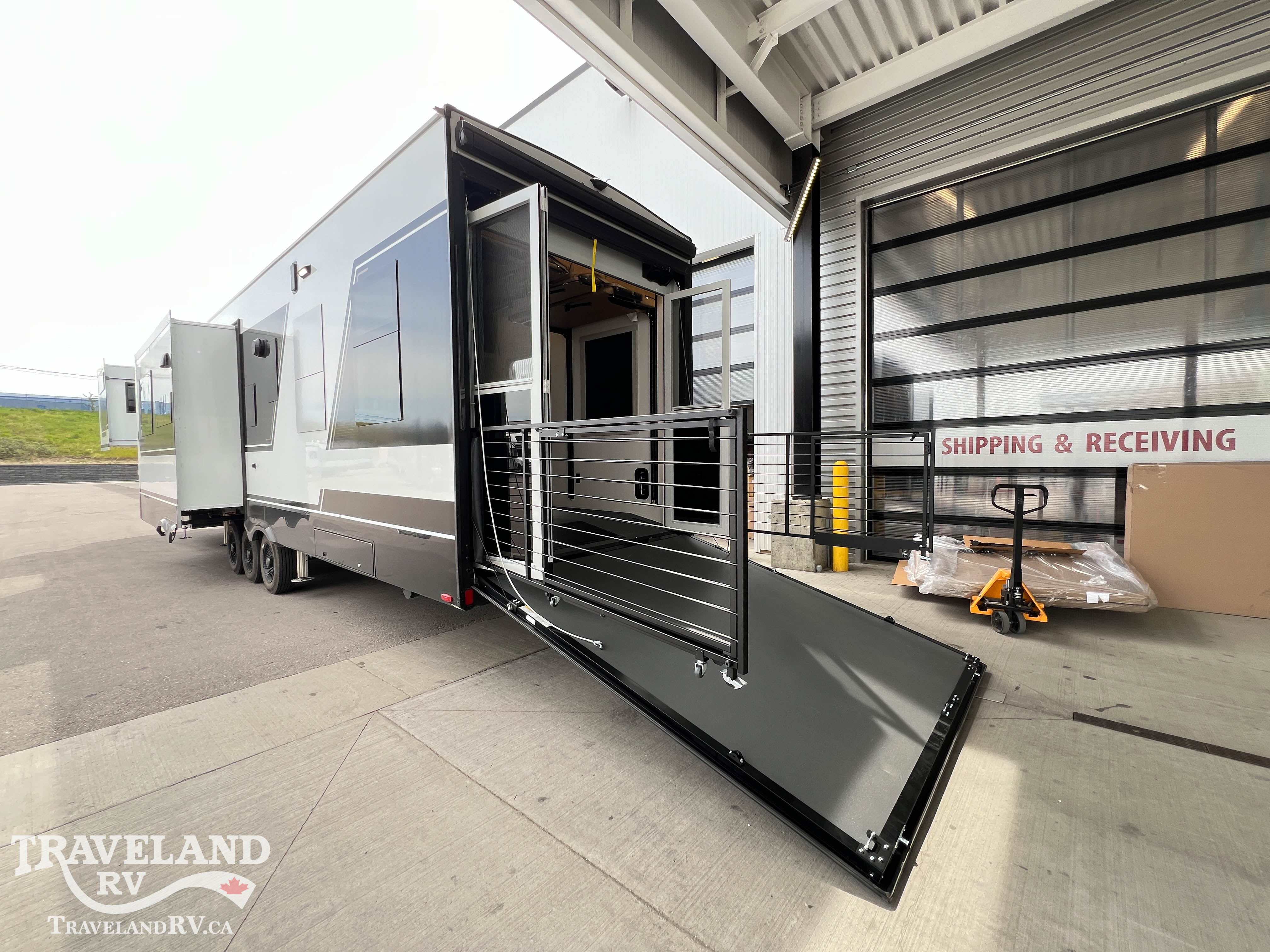 2027 Brinkley RV Model G 3950 - Image 12