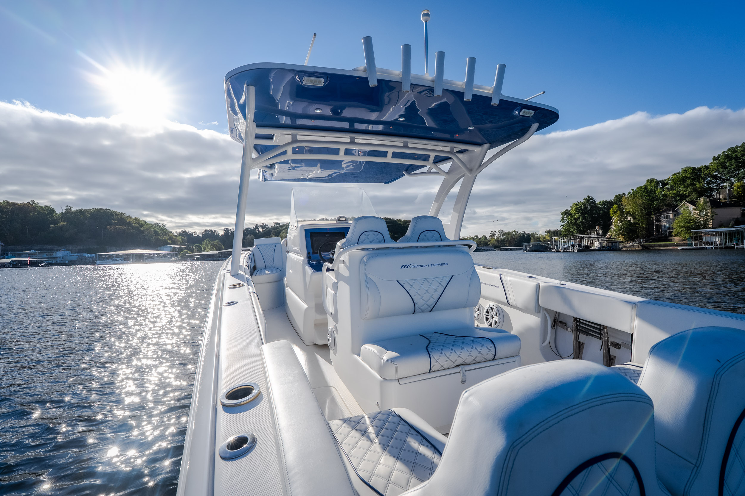 2017 Midnight Express 39 Cuddy  - Image 13