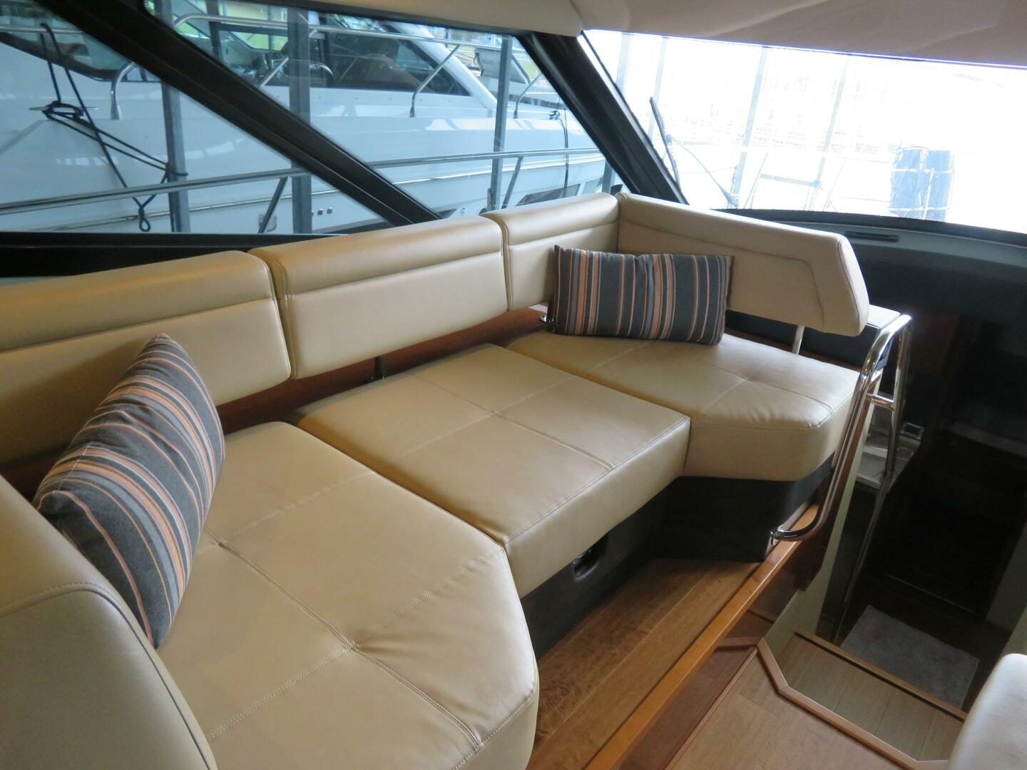 2015 Sea Ray - Image 14