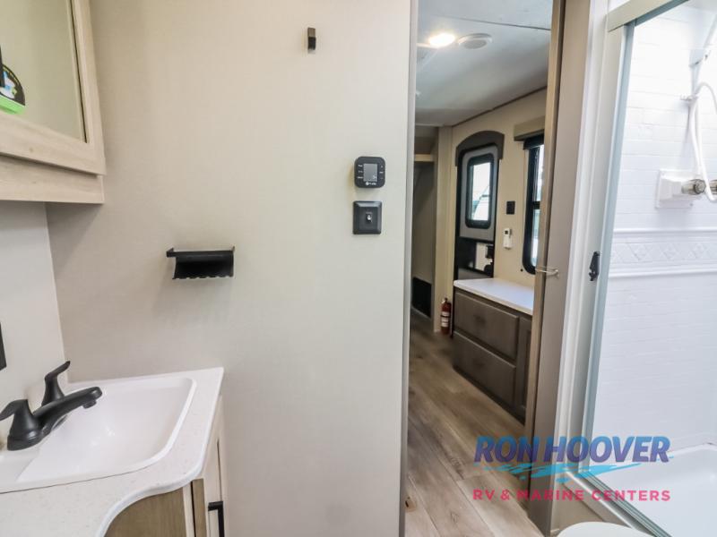 2026 COACHMEN 333DORM - Image 21