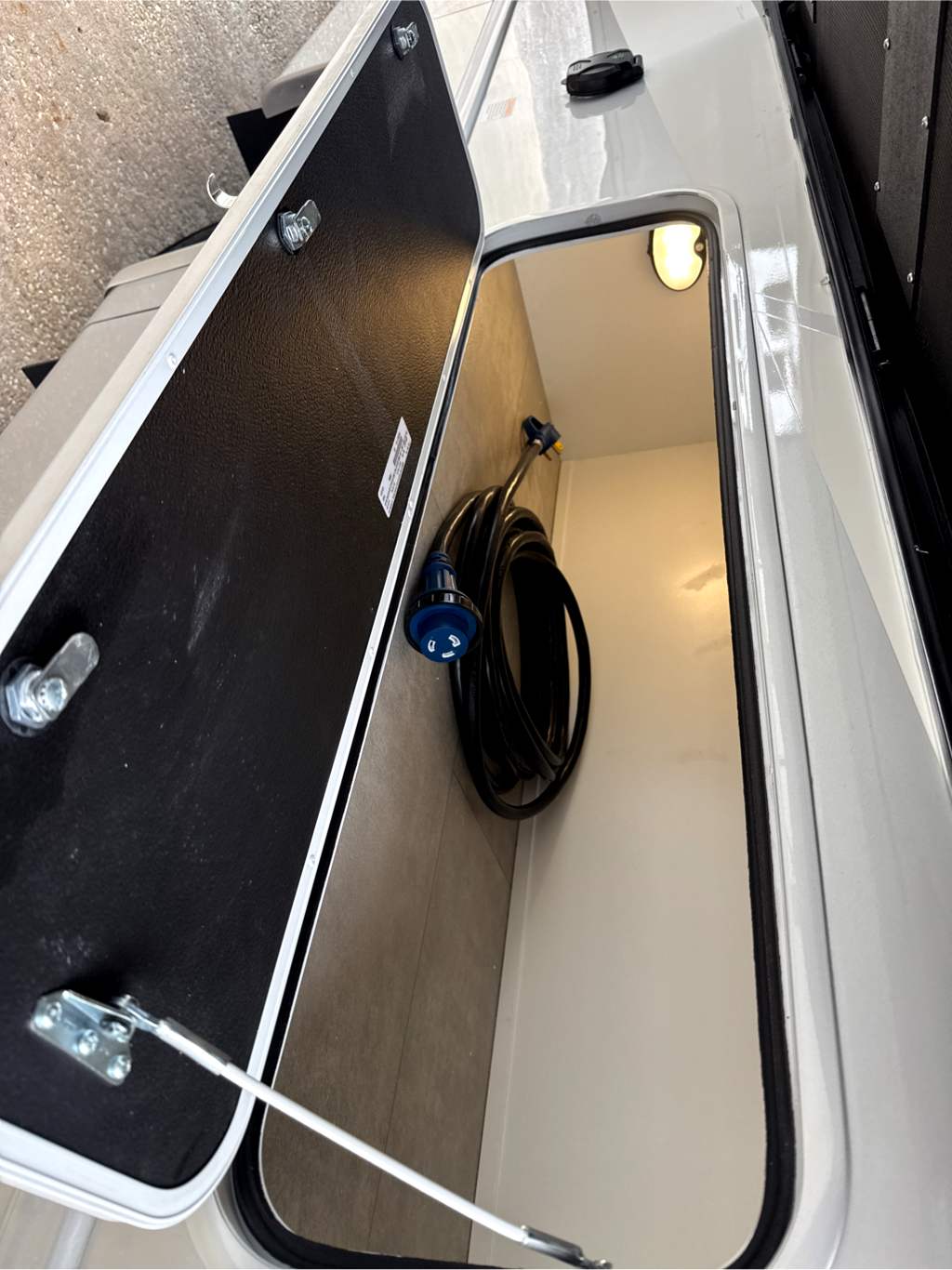 2027 JAYCO MELBOURNE PRESTIGE 25LP - Image 8