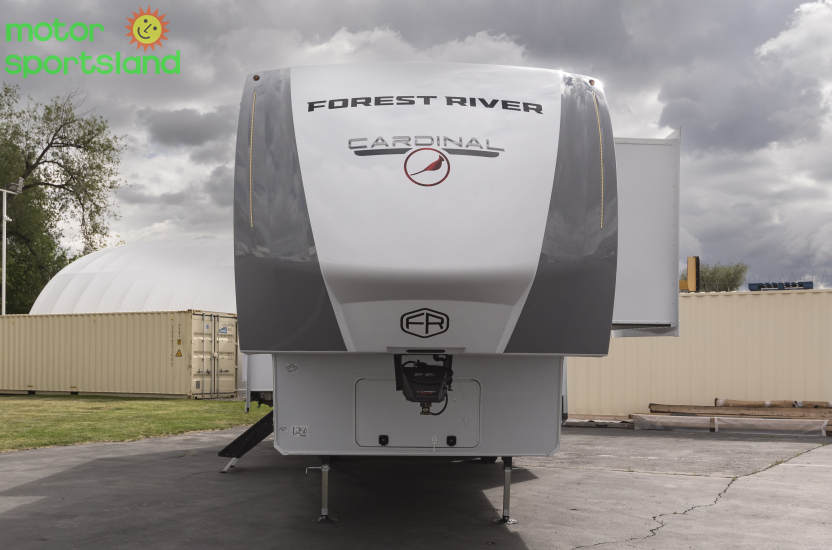 2025 Forest River Cardinal 33CHEF - Image 8