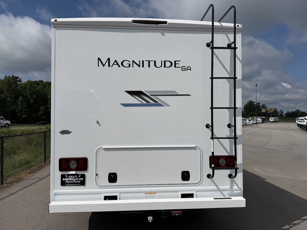 2027 THOR MOTOR COACH MAGNITUDE GA28 - Image 5