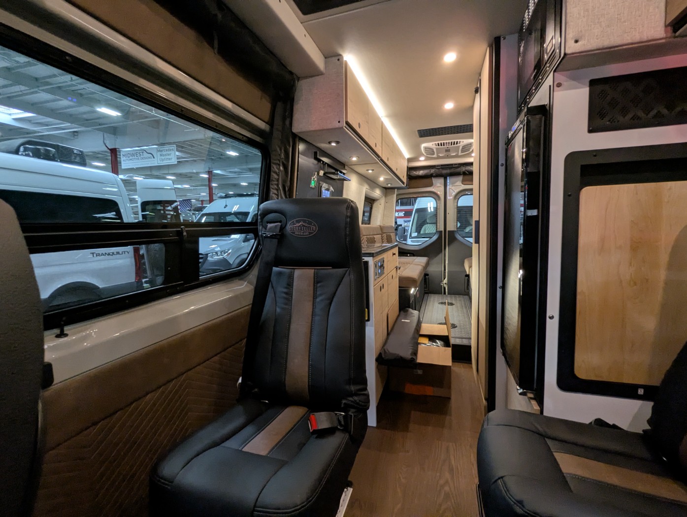 2026 Storyteller Overland Crew Mode XL - Pop Top - Image 16