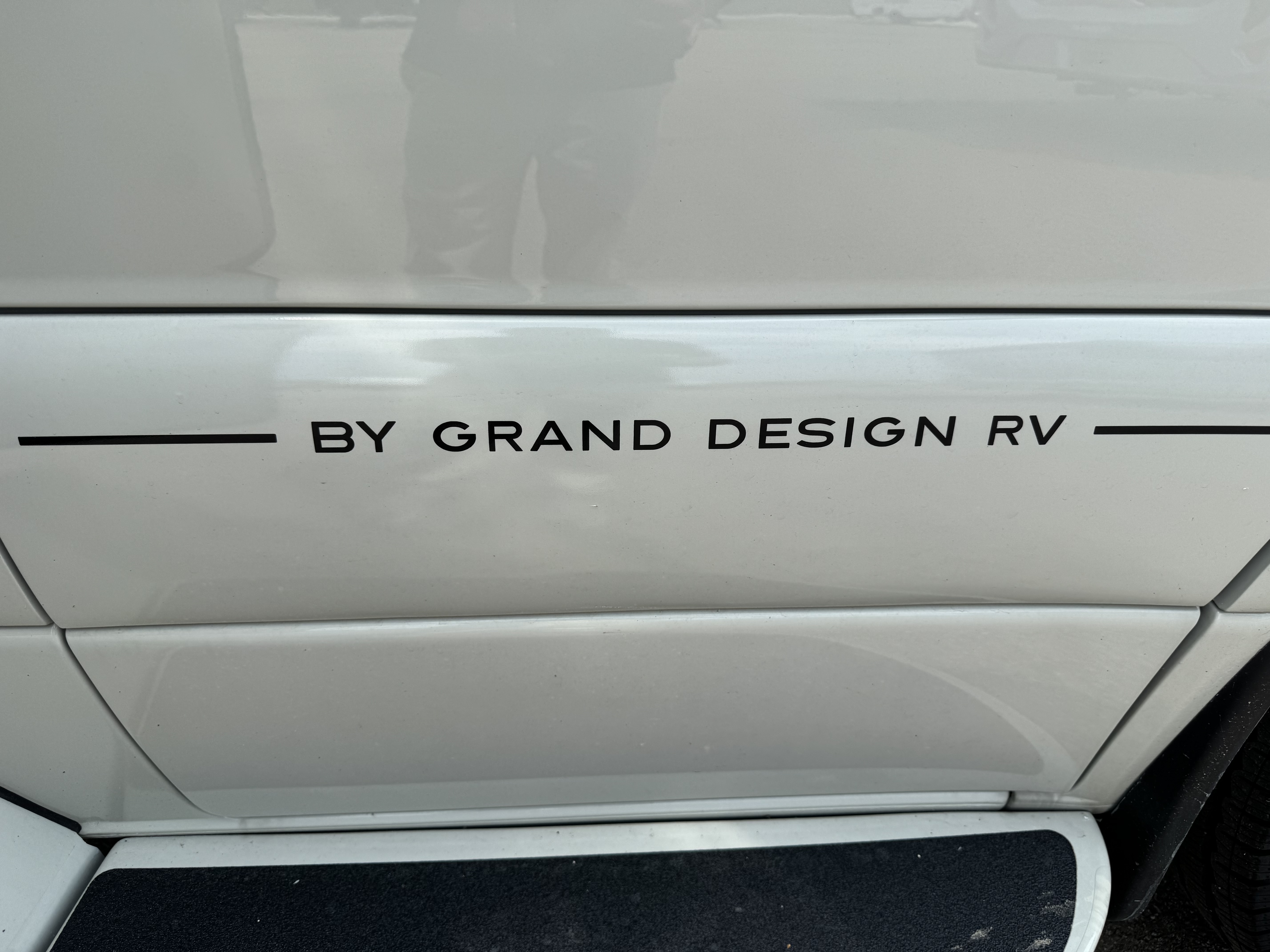 2027 Grand Design Lineage Series M 25FW - Image 11