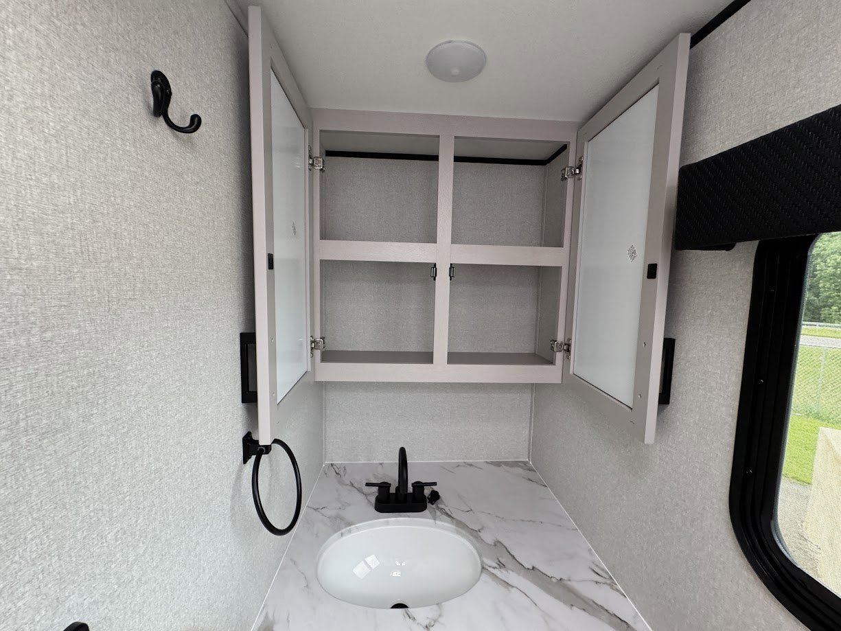 2026 JAYCO JAY FEATHER AIR 18FBS - Image 38