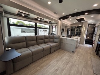 2027 JAYCO NORTH POINT 381CKRE - Image 15