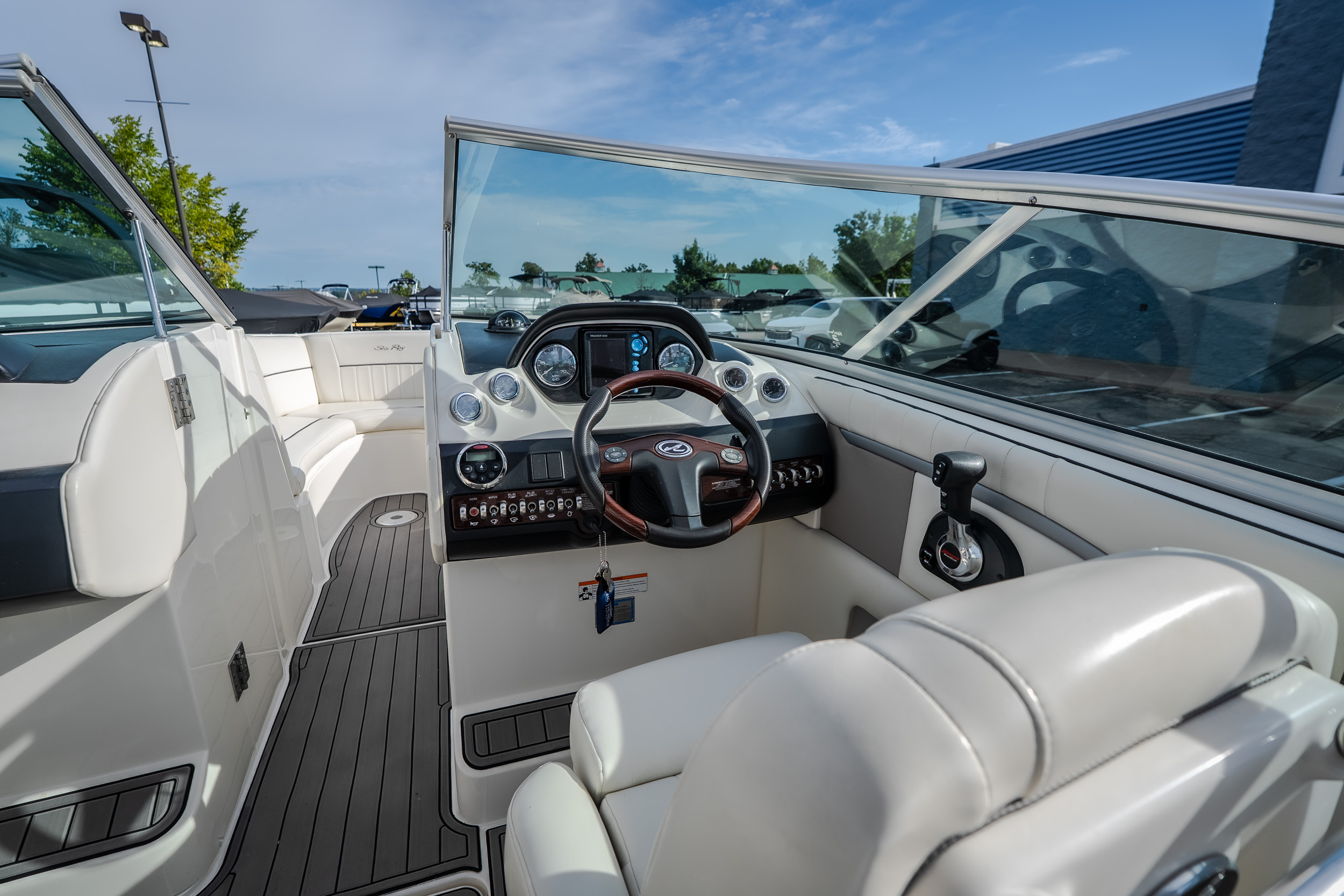 2006 Sea Ray 270 SLX - Image 19