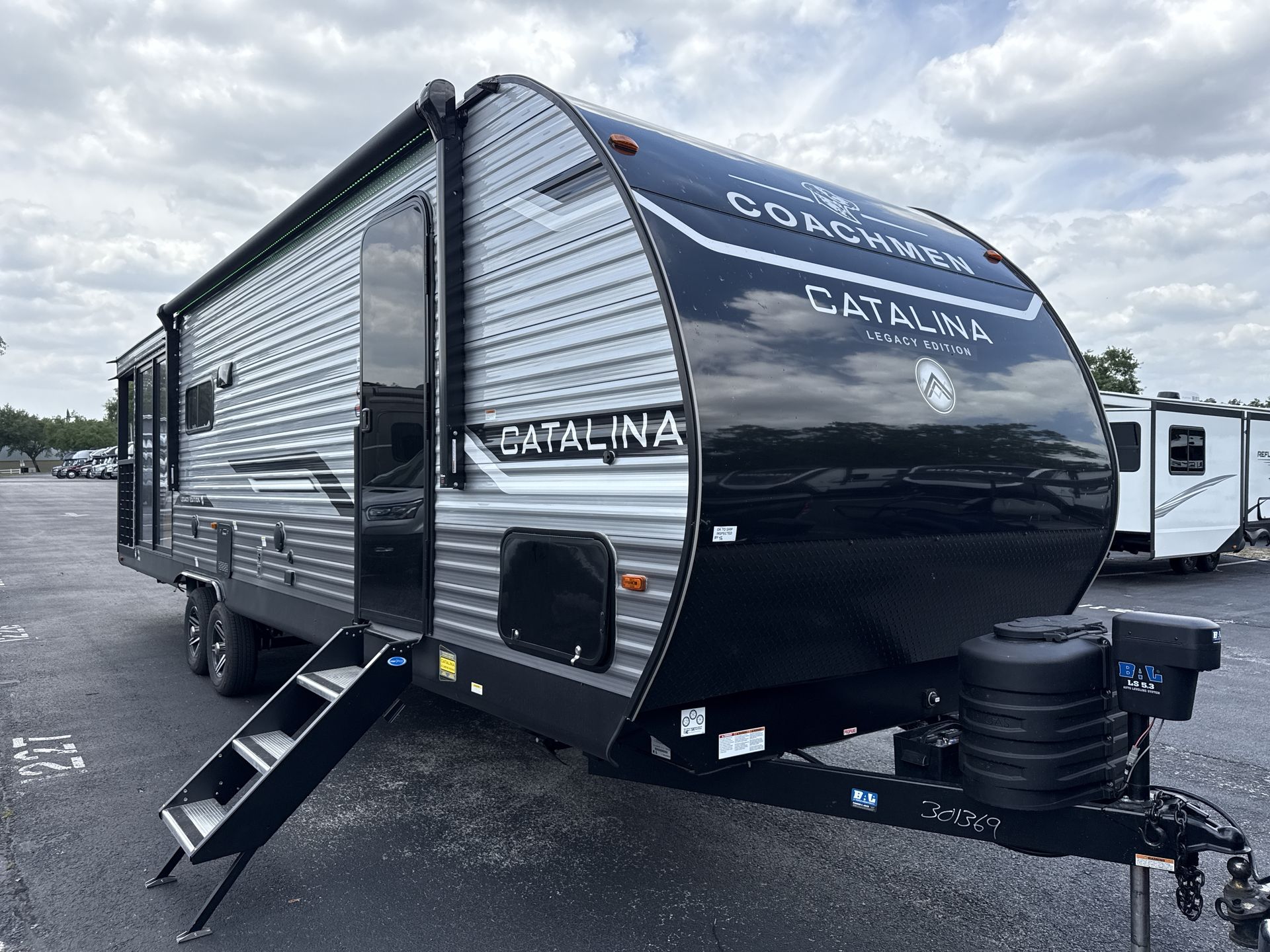 2025 Coachmen Catalina Legacy Edition